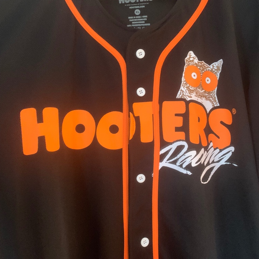 Hooters Racing Jersey - Picture 3 of 6